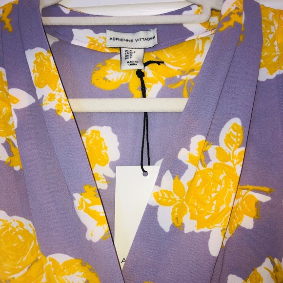 Adrienne Vittadini Floral Sleeveless Blouse - Picture 2 of 5